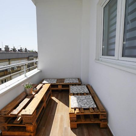 Todor Apartmani Kladovo Luaran gambar