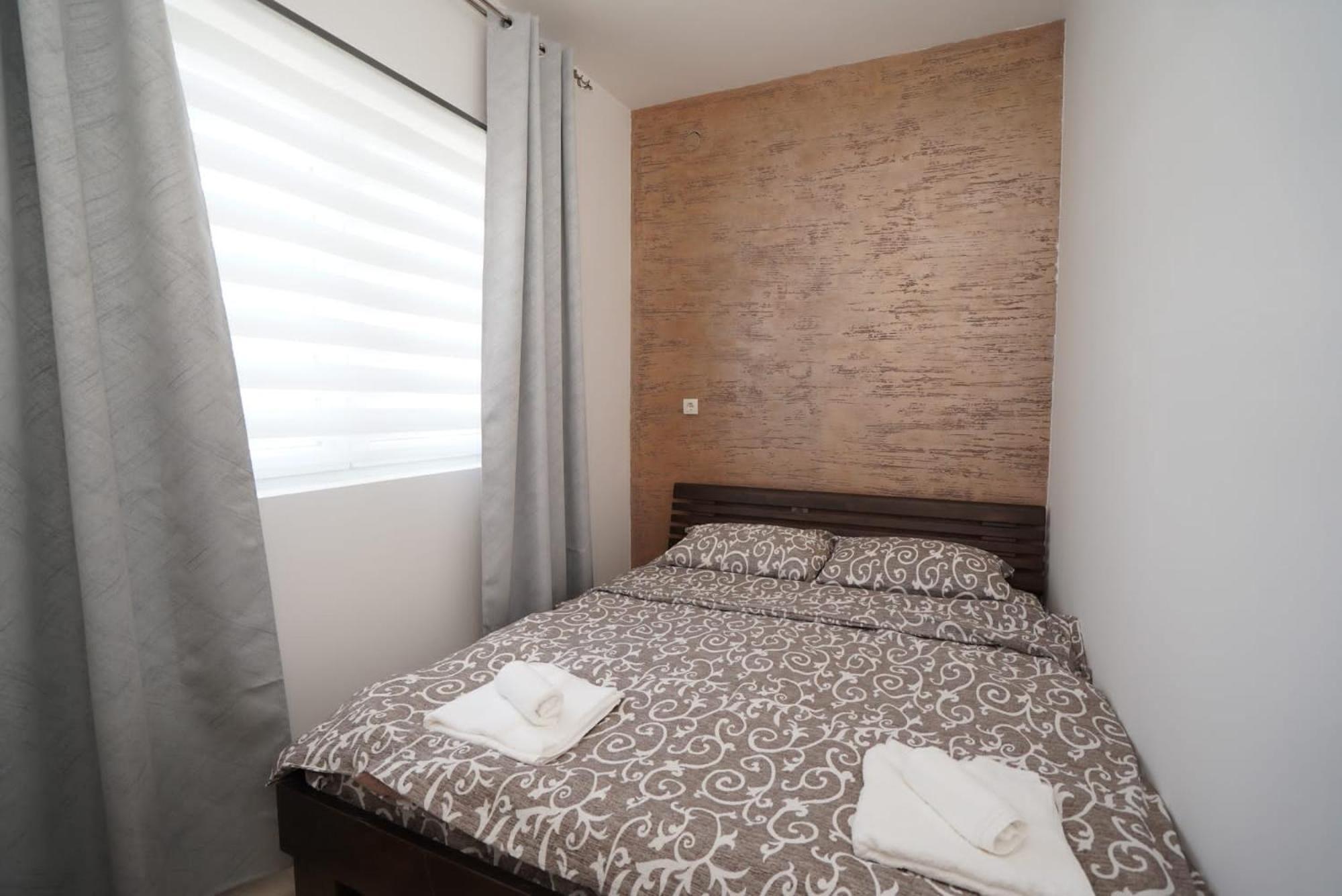 Todor Apartmani Kladovo Luaran gambar